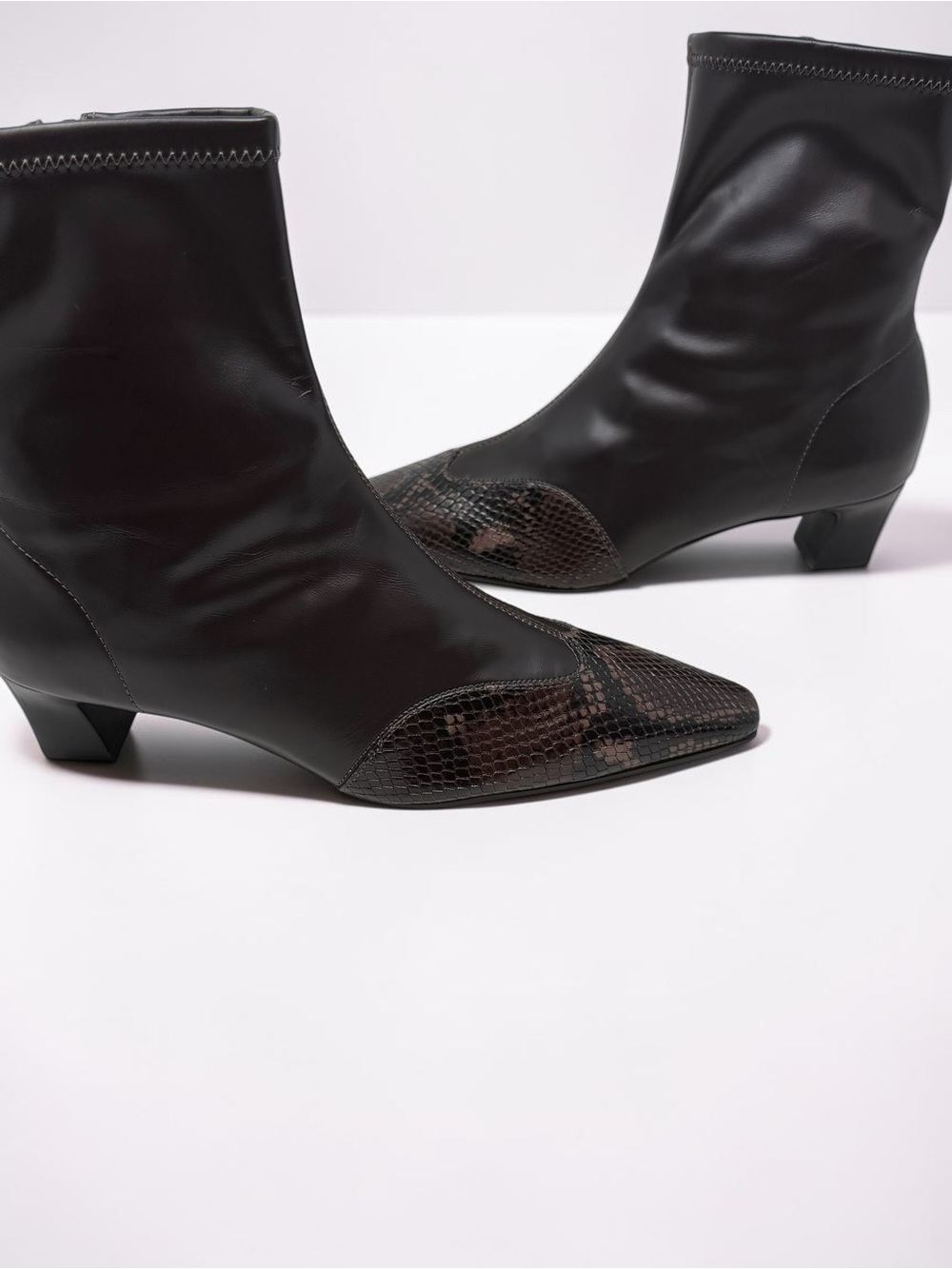 ✨ Anthropologie Maeve Pointed Toe Snakeskin Cap-Toe Stretch Ankle Booties ✨ - Picture 6 of 12